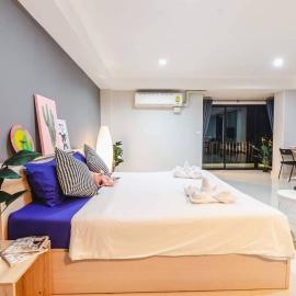 Ploen Ploen Residence, hotell sihtkohas Pathum Thani