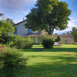 Villa Rouvesol, hotel Saint-Romain-de-Lerps városában