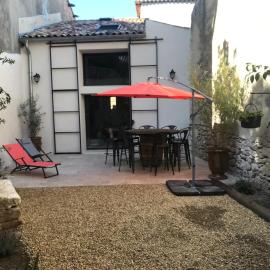 La Bourgade, hotell sihtkohas Céreste