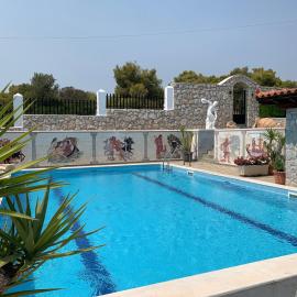 Villa Desiree, hotel di Bouzaíika