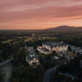 Hotel Chateau Bromont, hotel em Bromont