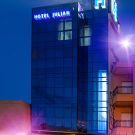 Viesnīca Hotel Julián pilsētā Alama de Mursija