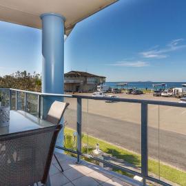 Nautilus 6 Beach Front Bliss, hotel in Hawks Nest