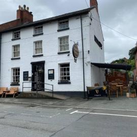 Old New Inn, Llanfyllin, hotel a Llanfyllin