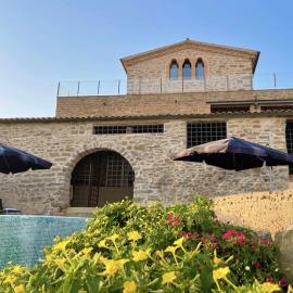 Masia de Queralt Luxury Casa Rural Spa y Vistas, ξενοδοχείο σε Concabella