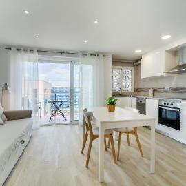 Hauzify I Apartament Rosa dels Vents, hotel in Santa Susanna