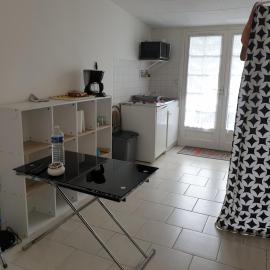 Isa, hotel sa Issoudun