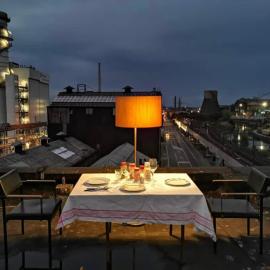 Adventure Alternative - GUEST HOUSE - Arts-Factory-Experience - For artists, makers and open minds - Attention, we are not a hotel and are not adapted for everybody - Read host warnings before reservation - PROVIDENCE,BE asbl, hotel in Charleroi