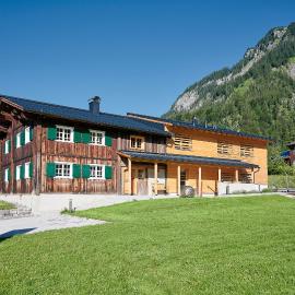 Wald 12 Ferienhaus, hotel in Wald am Arlberg