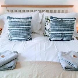 Former Quarryman’s 3-bed house 5 min to Zip World, hotel in Bethesda