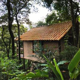 Chalé Rústico 2 - Retiro Andaluz, hotel in Brumadinho