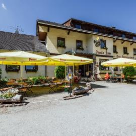 Landgasthof Zum Hammerschmied، فندق في Ranten