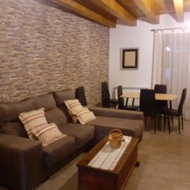 Apartamentos CASA RURAL EL VENTANICO, hotel a Olocau del Rey