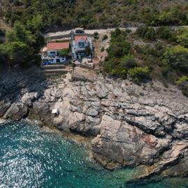 BEACH HOUSE ZECJA, hotel in Poljica