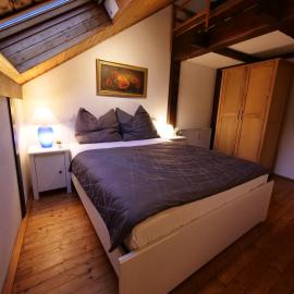 Fachwerkhaus in ruhiger Altstadt by Rabe - eigene Terrasse, Smart-TV, Netflix, hotel in Karlsruhe