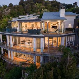 Heaven NZ Luxury Accommodation, hotel di Russell