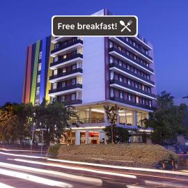 Amaris Hotel Embong Malang - Surabaya, hotelli kohteessa Surabaya