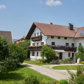 Beim Dobler, hotel in Höslwang