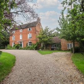 The Coach House Apartment