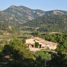 B&B Casa Rural Mas de las Tapias, готель у місті Вальдерробрес