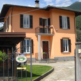 B&B 21, hotelli kohteessa Cannobio