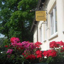 Apartment-Pension Schwalbennest, hotel in Herzogenaurach