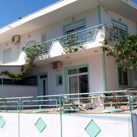 Marianthi Studios Stegna, hotel in Archangelos