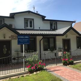 W Starej Leśnej, hotel in Stegna