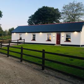 Keanes Country Cottage in The Heart Of The West, hotel i Lisacul
