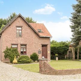 Vakantiewoning Het Oude Laer, Hotel in Bilzen