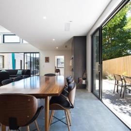 Arenas South- 3 bedroom, 2 bathroom home, hotel in Daylesford