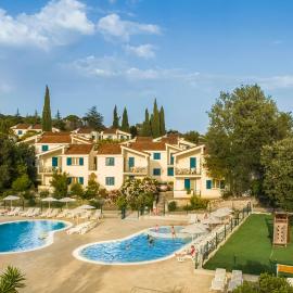 Aminess Vival Port9 Residence, hotelli Korčulassa