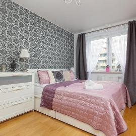 Atrium Ursus Warsaw Apartments by Noclegi Renters