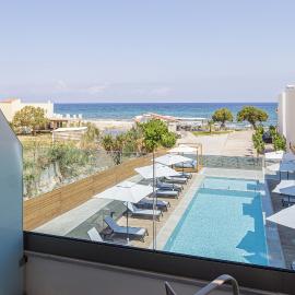 Eleven Boutique Suites, hotel en Stavromenos