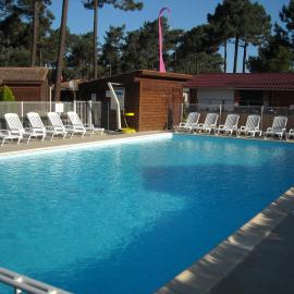 Mobil home 6 personnes - Camping les jardins du littoral, hotel in Lacanau