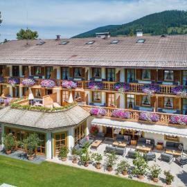 Hotel Ziegleder, hotelli kohteessa Rottach-Egern
