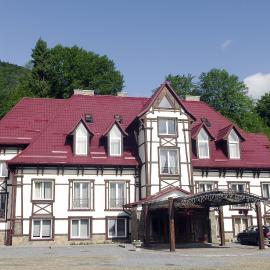 Zolota Forel Hotel, khách sạn ở Korostov