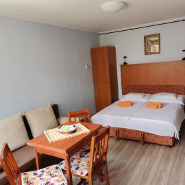 Rózsa Apartman, hotel sa Gyula