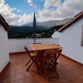 Enjoy Gredos, hotel in El Arenal