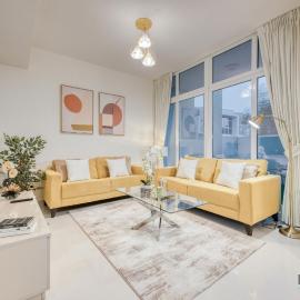 Delightful 3BR Townhouse at DAMAC Hills 2 Dubailand by Deluxe Holiday Homes, Hotel in Dubai