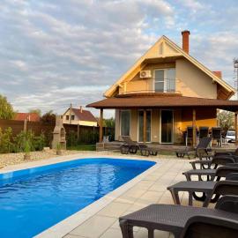 Tiszavirág Üdülőház, hotel v destinácii Kisköre