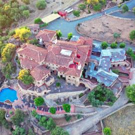 Hotel Monasterio de Rocamador，Almendral的飯店