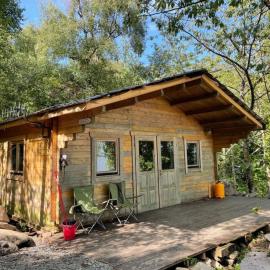 Cottage - Sleeps up to 6 & hot tub