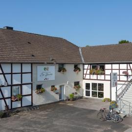 Venngasthof Zur Buche、モンシャウのホテル