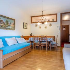 GuestHost - Il Ruscello Apartment with Terrace and View of the Alps