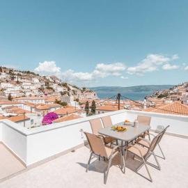 Villa Maria - Hydra Dream Houses, хотел в Хидра