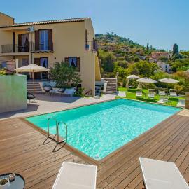 Pater Meus Suites - Sea View, Pool & Parking, hotel in Cefalù