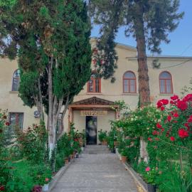 Hotel Kakhaberi, hotell i Tʼetʼri Tsqaro