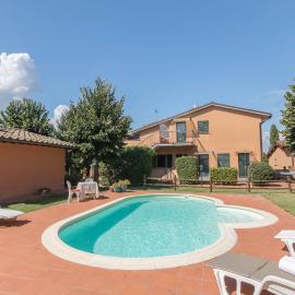 Residence Mugello Resort、スカルペリーアのホテル