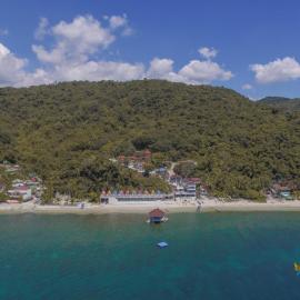 Destino Beach Resort and Hotel, hotel em Batangas City